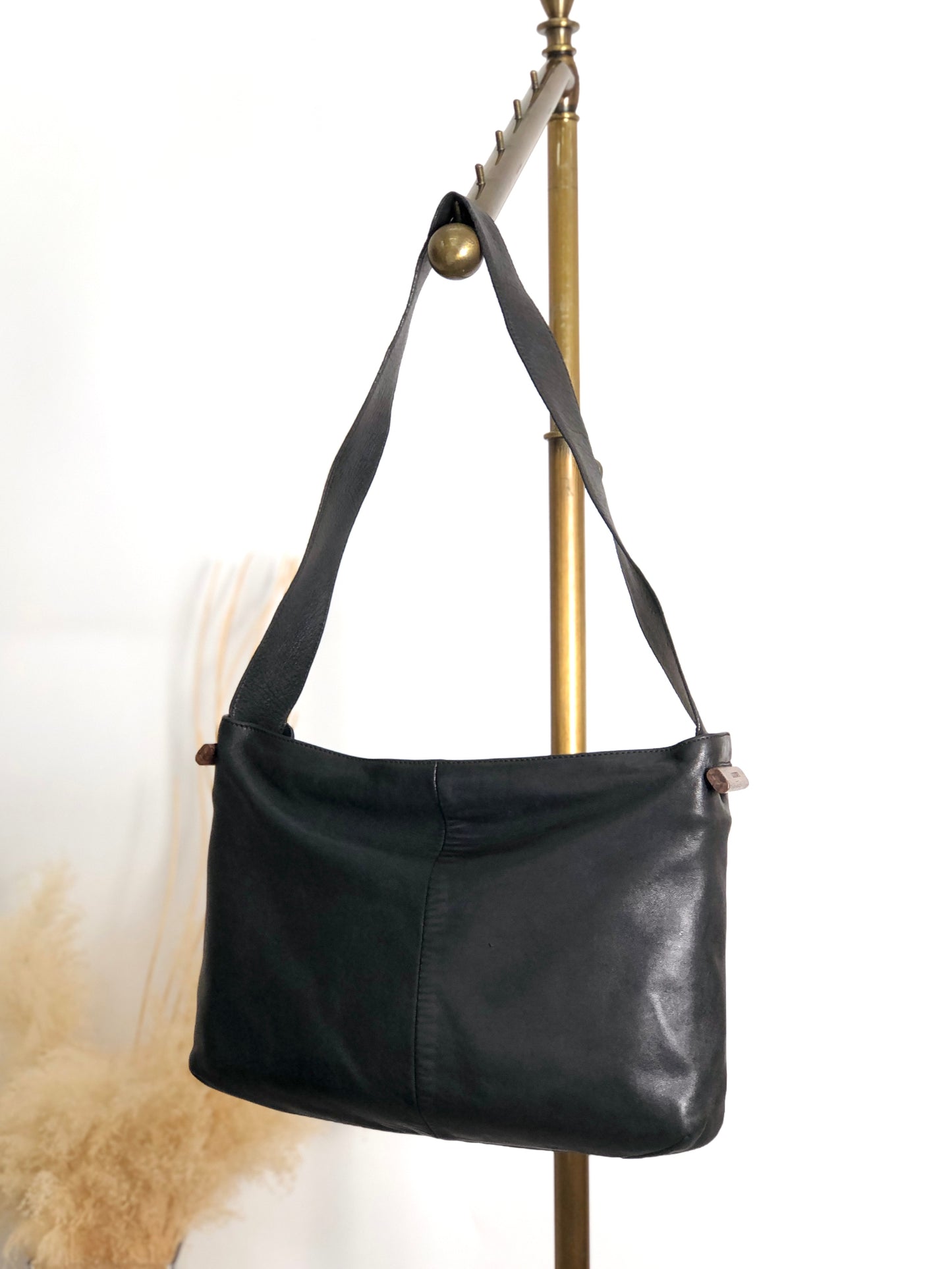 LOEWE Logo Shoulder bag Hobobag Black Vintage nj2ii2