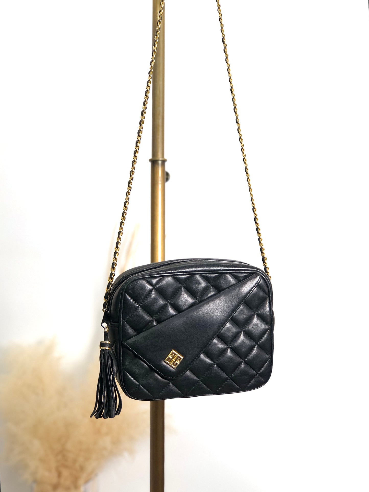 GIVENCHY Chain Shoulder bag Black Vintage miazi8