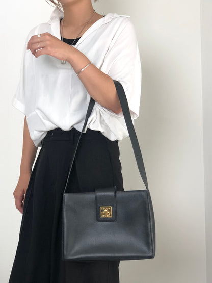CELINE Turn Lock Shoulder bag Black Vintage 7mkcub