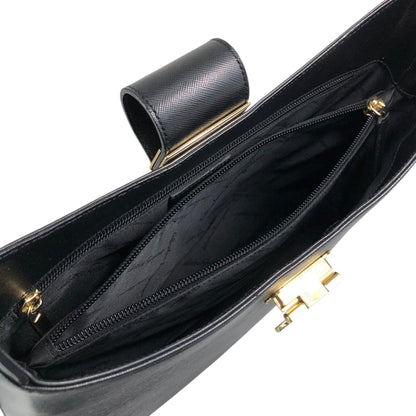 Salvatore Ferragamo Gancini Shoulder bag Black Vintage vn6tps