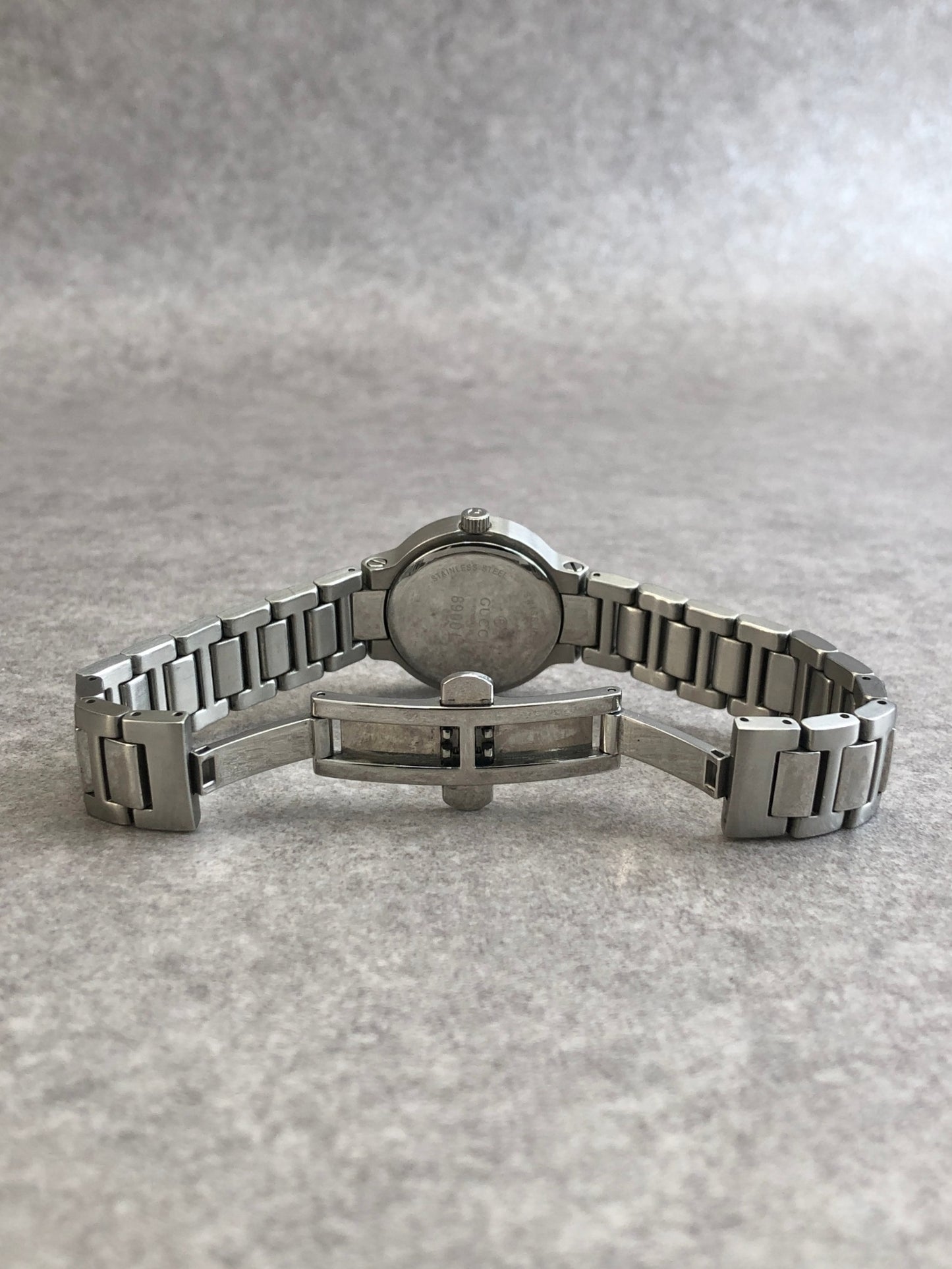 GUCCI Watch Silver×Black 8900L Vintage n8mf5a