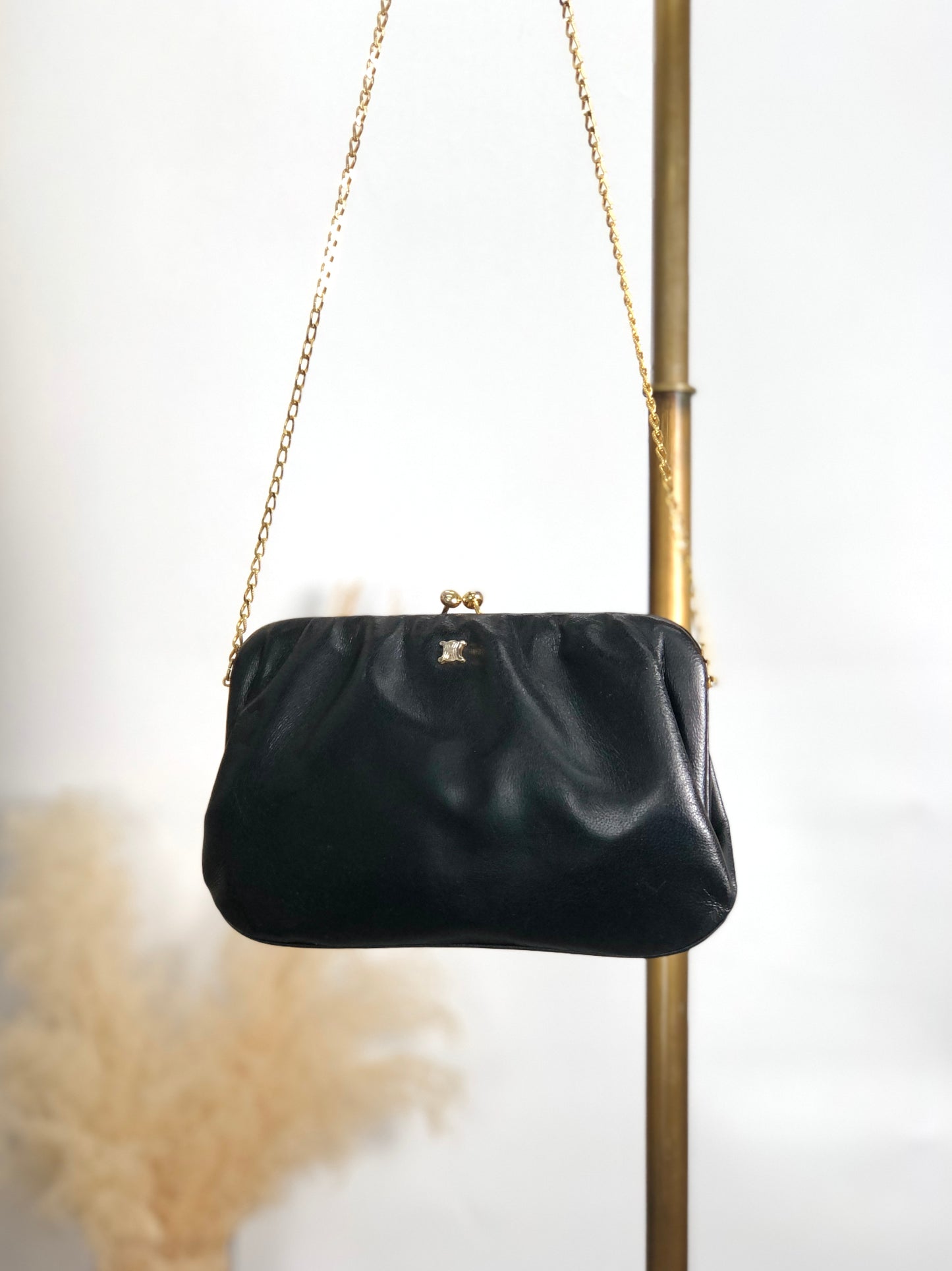 CELINE Blason Metal Clasp Chain Shoulder bag Black Vintage bfh6px