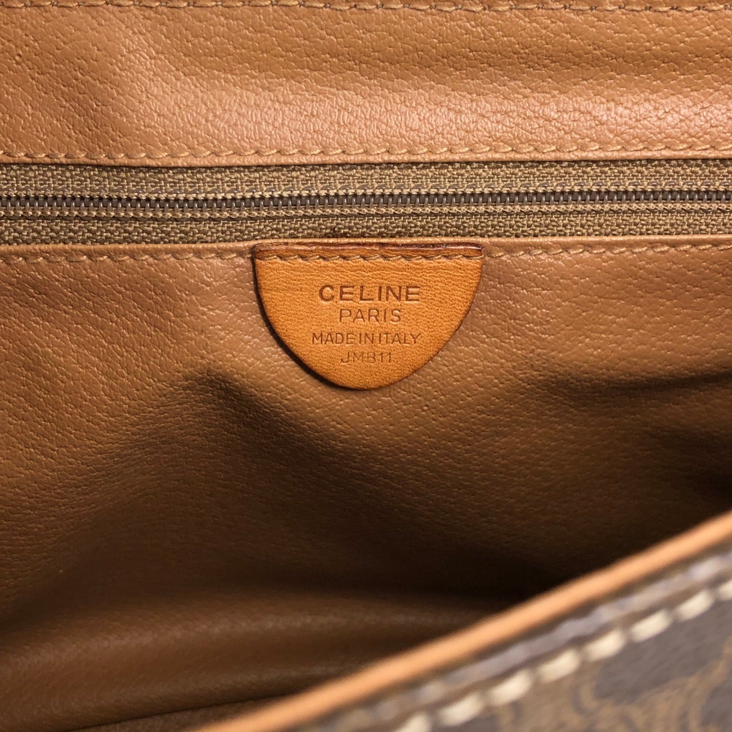 CELINE Macadam Blason Shoulder bag Brown Vintage 6pmbjw