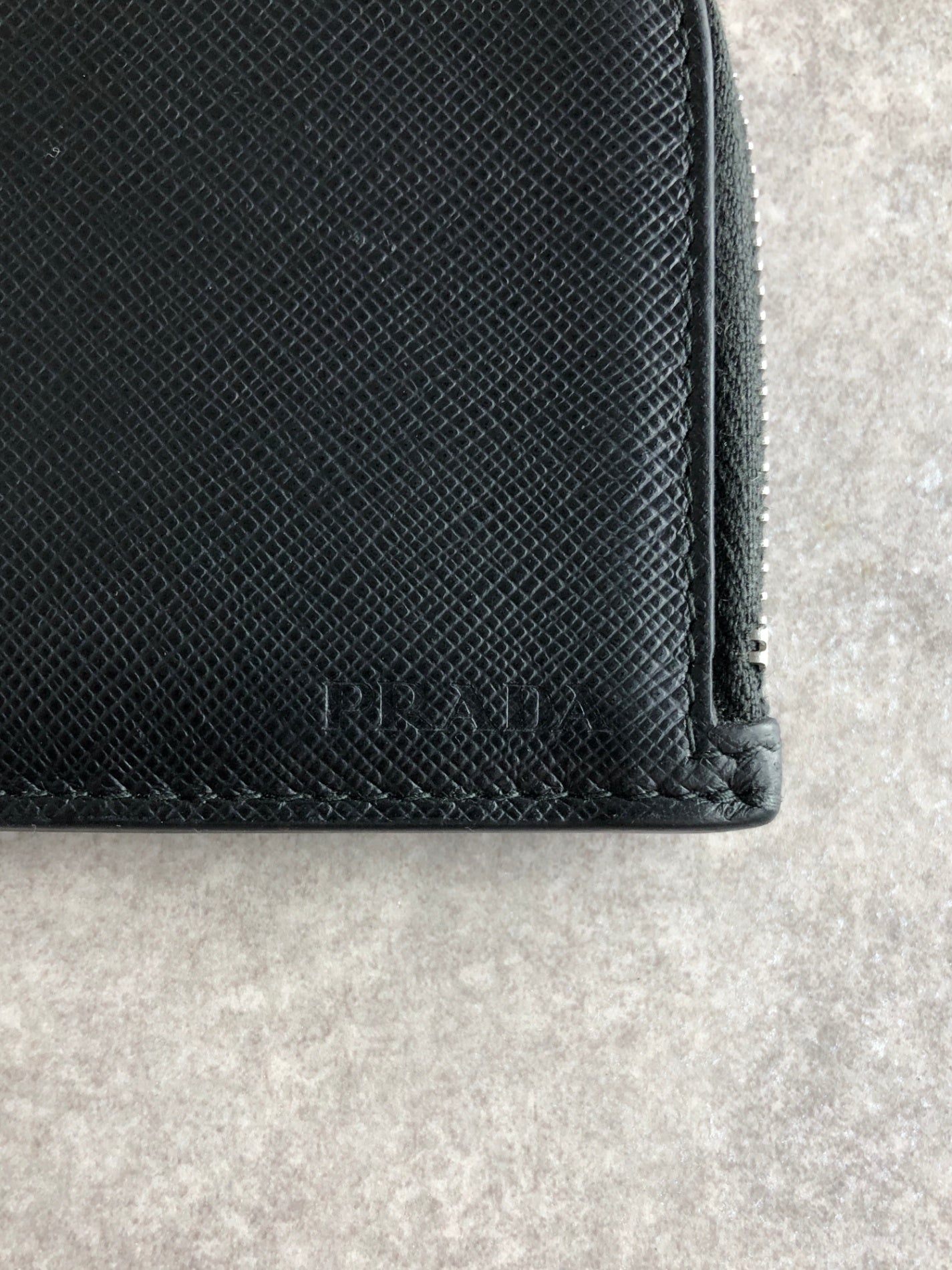 PRADA Logo Embossed Wallet Black Vintage darw4w