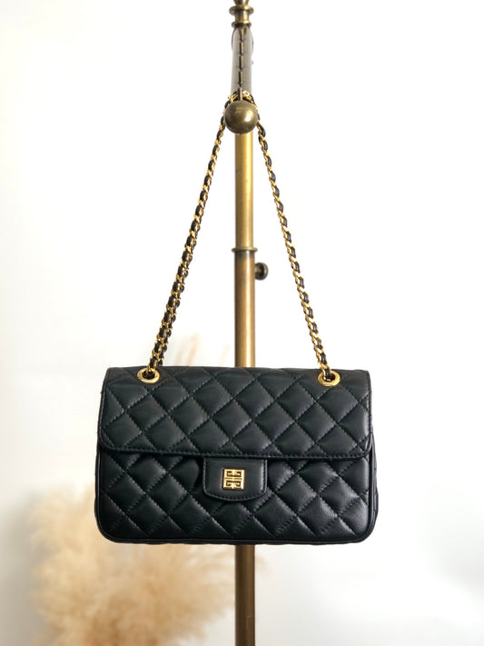 GIVENCHY Logo Chain Shoulder bag Black Vintage eag7uj