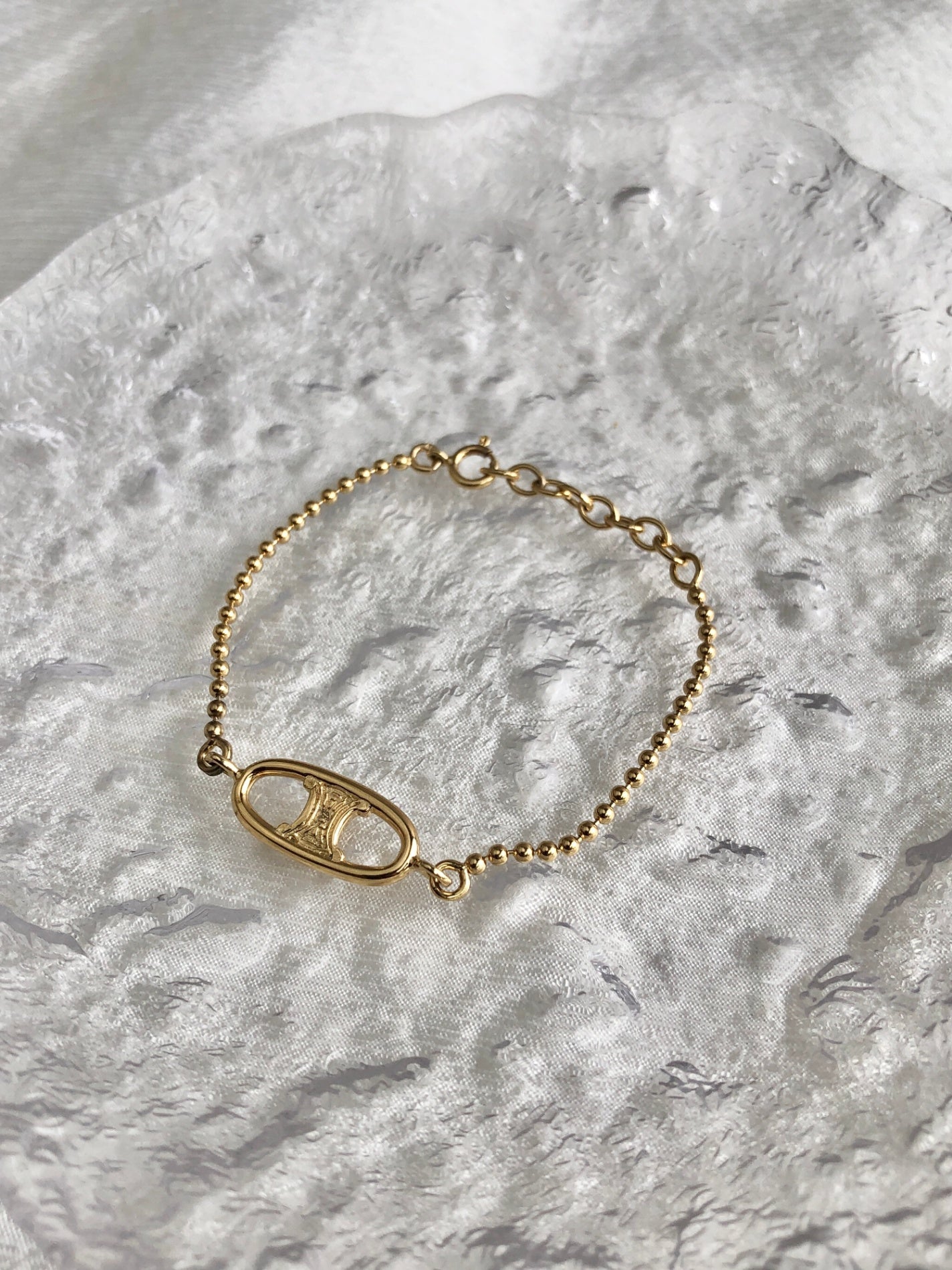 CELINE Triomphe Bracelet Gold Vintage dgnyca – VintageShop solo