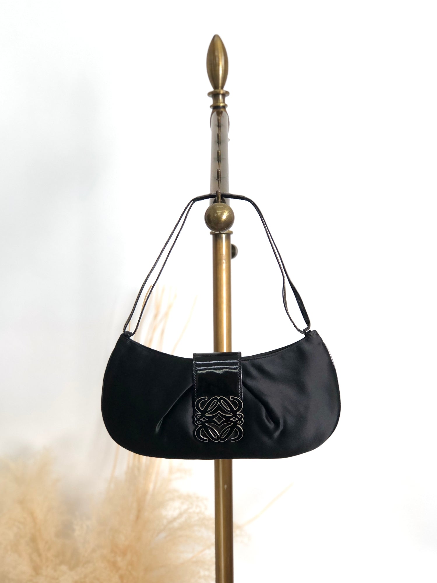 vintage LOEWE ハンドバッグ Rare vintage Loewe handbag with zipper and optional lock and