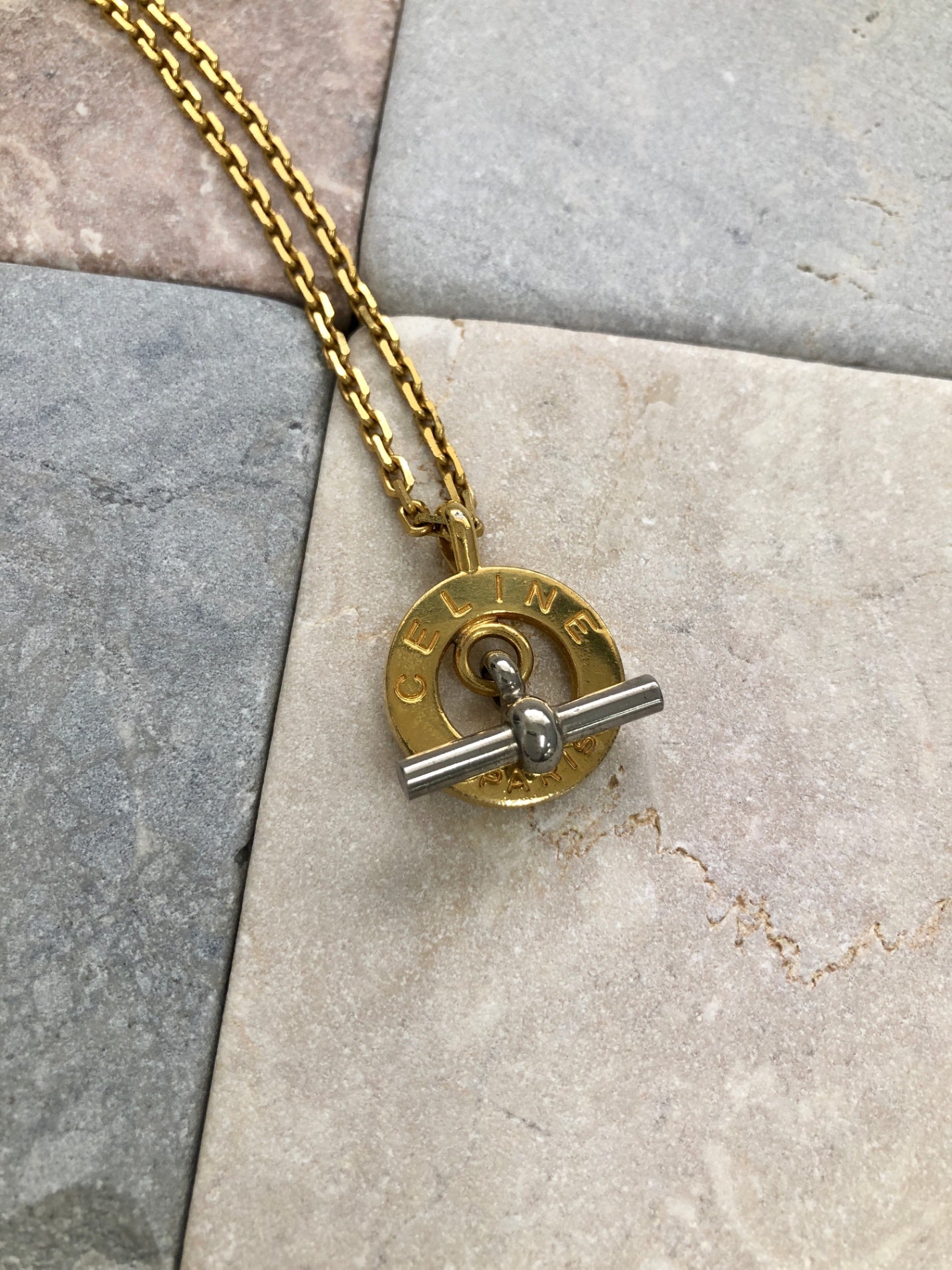 CELINE Toggle Clasp Necklace Gold Vintage x3hu7g