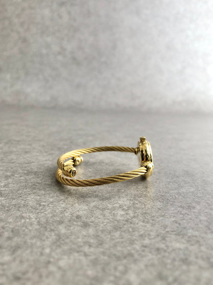 GUCCI Logo Bangle Quartz Watch Gold Vintage de3i84