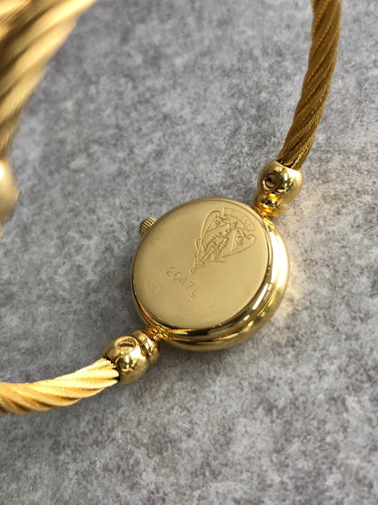 GUCCI GG Motif Bangle Watch Gold 2047L Vintage v5yfg7