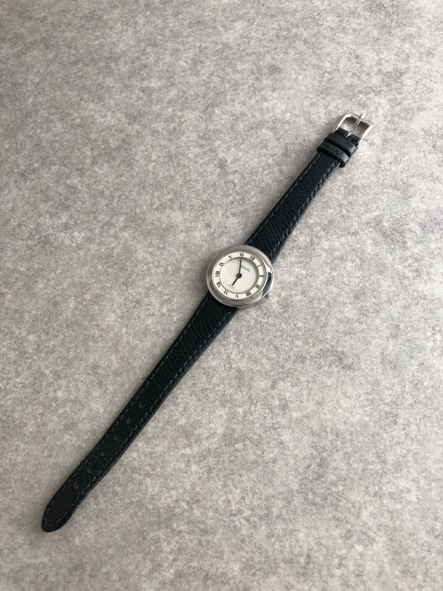 GUCCI Logo Quartz Watch Silver×Black Vintage jfpy7r – VintageShop solo