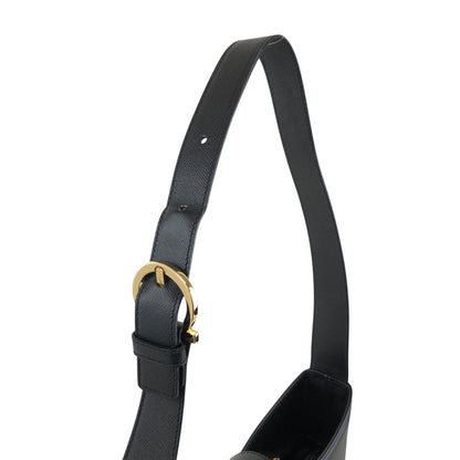 Salvatore Ferragamo Gancini Shoulder bag Black Vintage kz7n2r