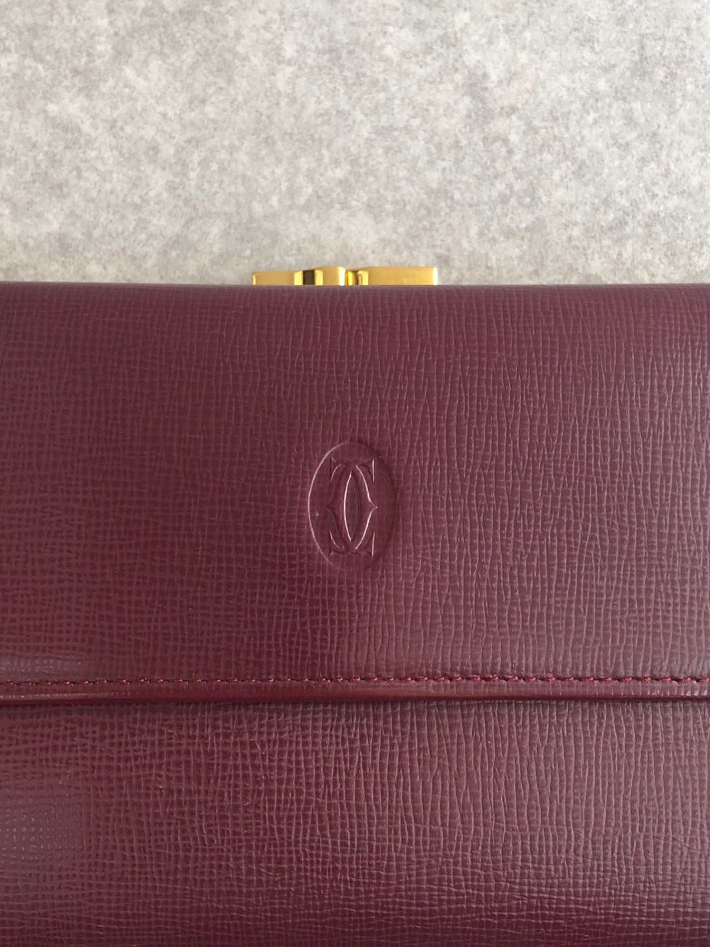 Cartier Logo Embossed Folded Wallet Bordeaux Vintage g2uux3