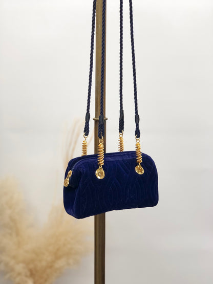 FENDI Small Shoulder bag Navy Vintage aakp8e
