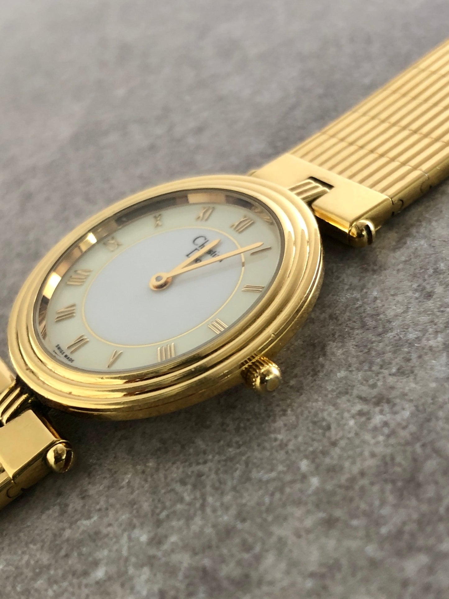 Christian Dior Watch Gold Vintage ignfmy