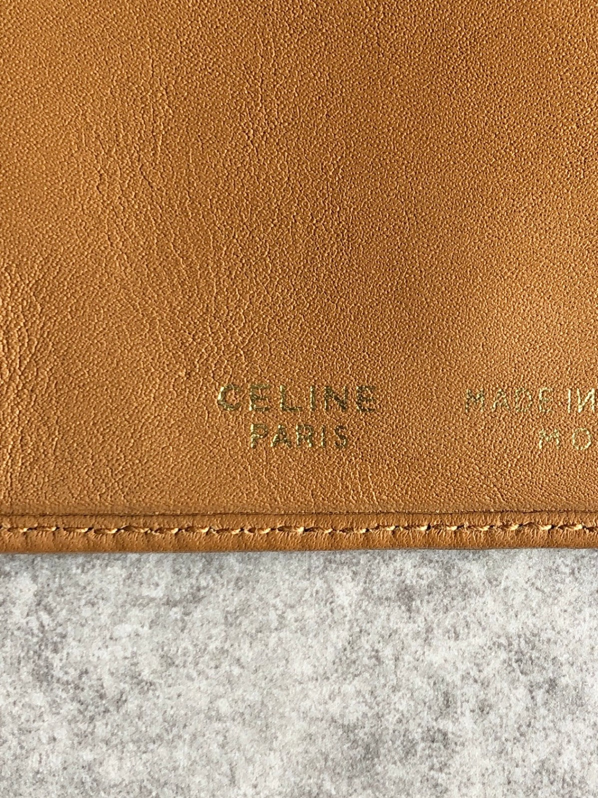 CELINE Macadam Blason Metal Clasp Folded Wallet Brown Vintage vsfyif