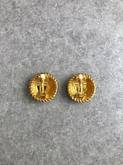 CHANEL Coco Mark Earrings Gold Vintage v8dgvx