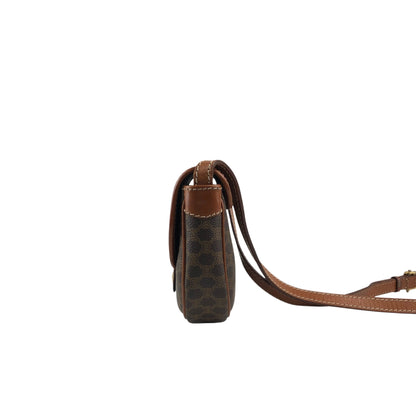 CELINE Macadam Triomphe Shoulder bag Brown Vintage eckras