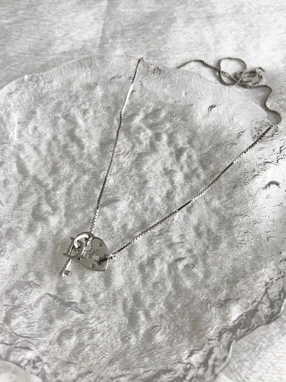 Christian Dior Heart Motif Necklace Silver Vintage kny3x7