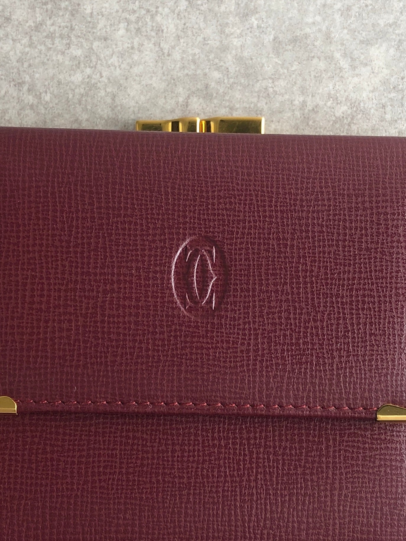 Cartier Logo Embossed Metal Clasp Trifold Wallet Bordeaux Vintage aimae8