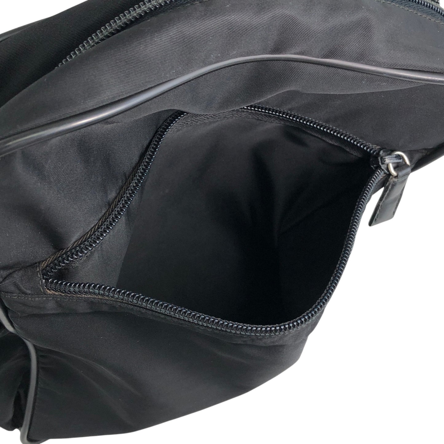 PRADA Tessuto Triangle Logo Sling bag Black Vintage p8ymye