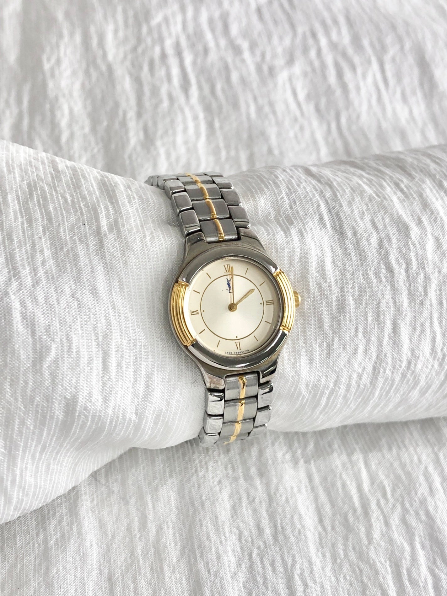 Vintage Yves Saint Laurent | VintageShop solo