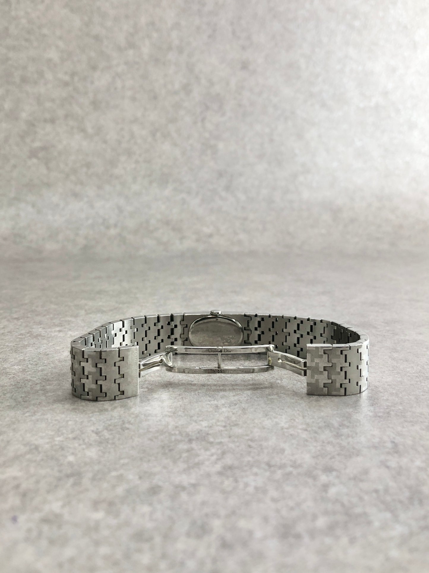 Christian Dior Logo Bangle Quartz Watch Silver D70-100 Vintage jymbmu