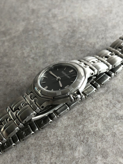Yves Saint Laurent Logo Quartz Watch Silver×Black 9616-H18636 Vintage gzdk85