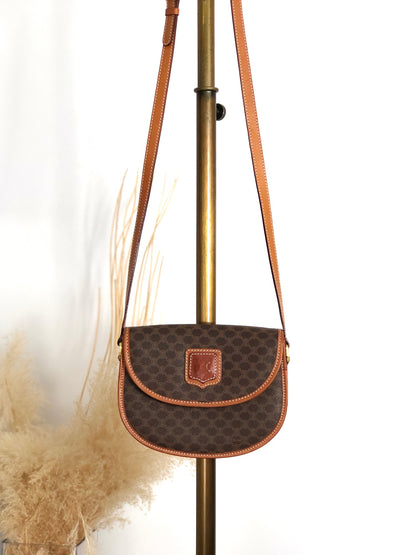 CELINE Macadam Blason Shoulder bag Brown Vintage mdu8r7