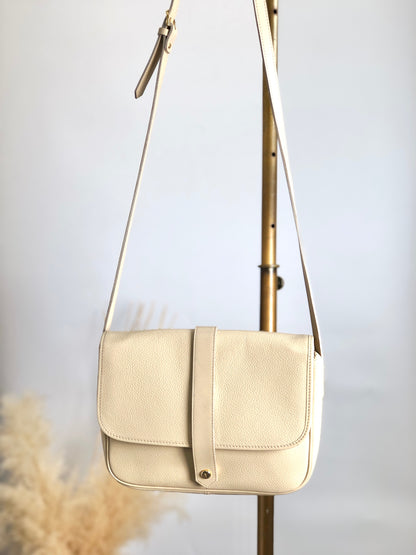 Yves Saint Laurent Shoulder bag Beige Vintage 27fnf2