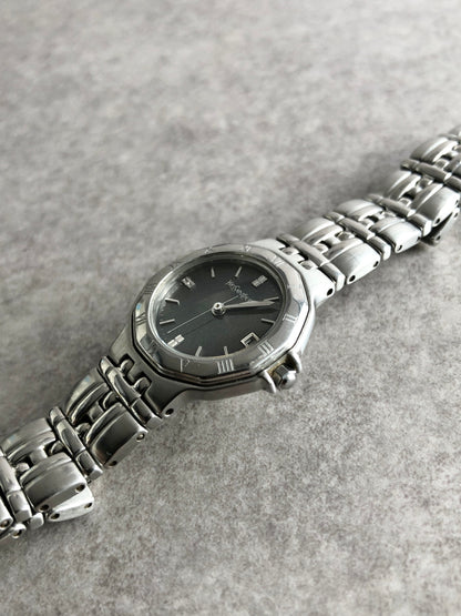 Yves Saint Laurent Logo Quartz Watch Silver 9613-H22714 Vintage w3ynyr