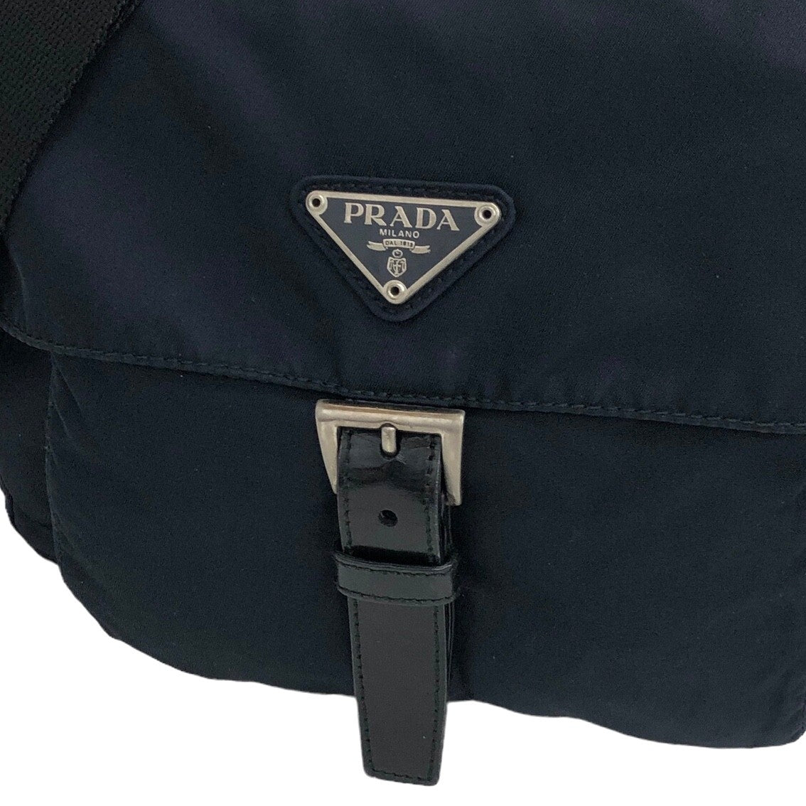 PRADA Triangle Logo Front Buckl Shoulder bag Navy Vintage 8igg4i