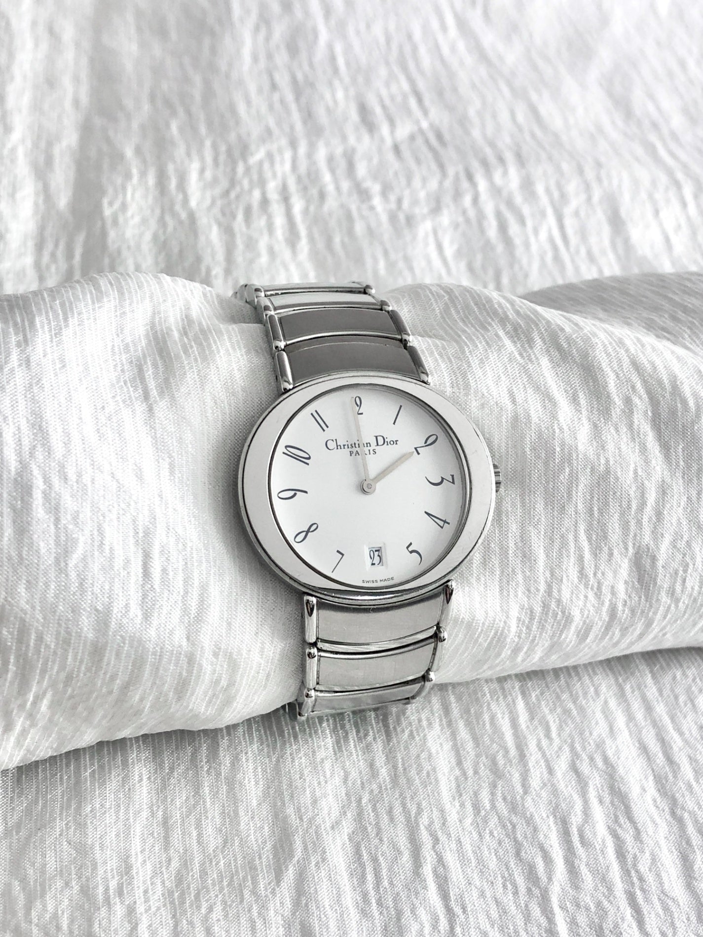 Christian Dior Logo Quartz Watch Silver D77-100 Vintage mz5ddk