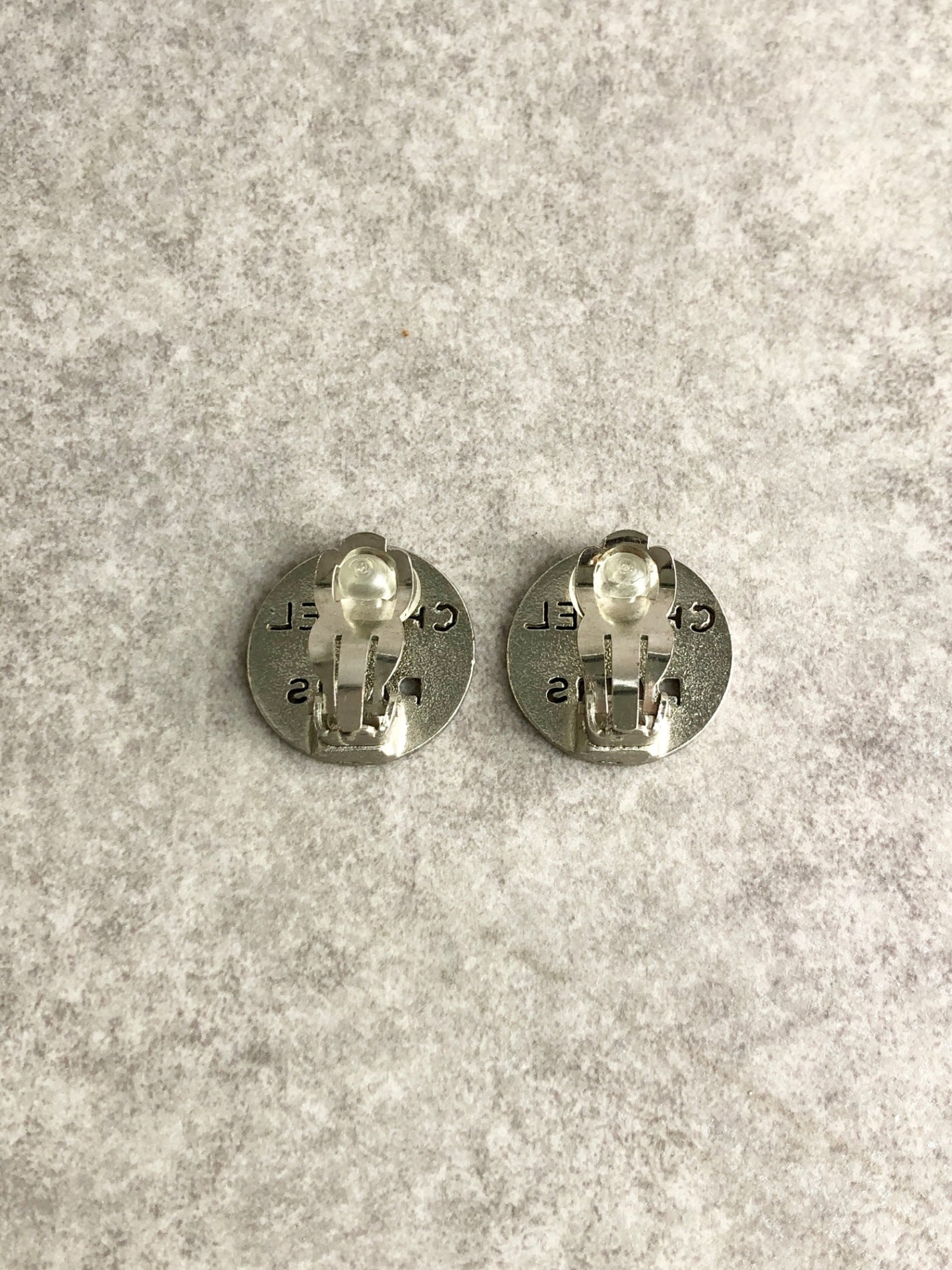 CHANEL Logo Earrings Vintage agbtrx