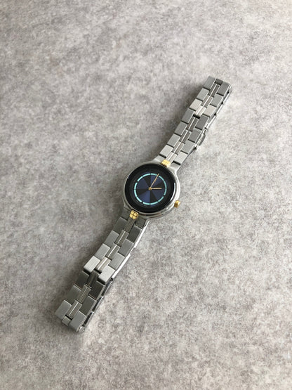 Yves Saint Laurent YSL Logo Quartz Watch Silver×Blue 5421-H13855 Vintage csc6hf