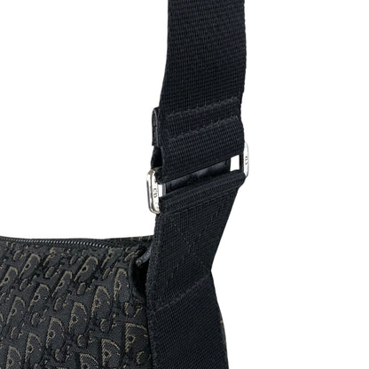 Christian Dior Street Chic Shoulder bag Black Vintage kmuskr