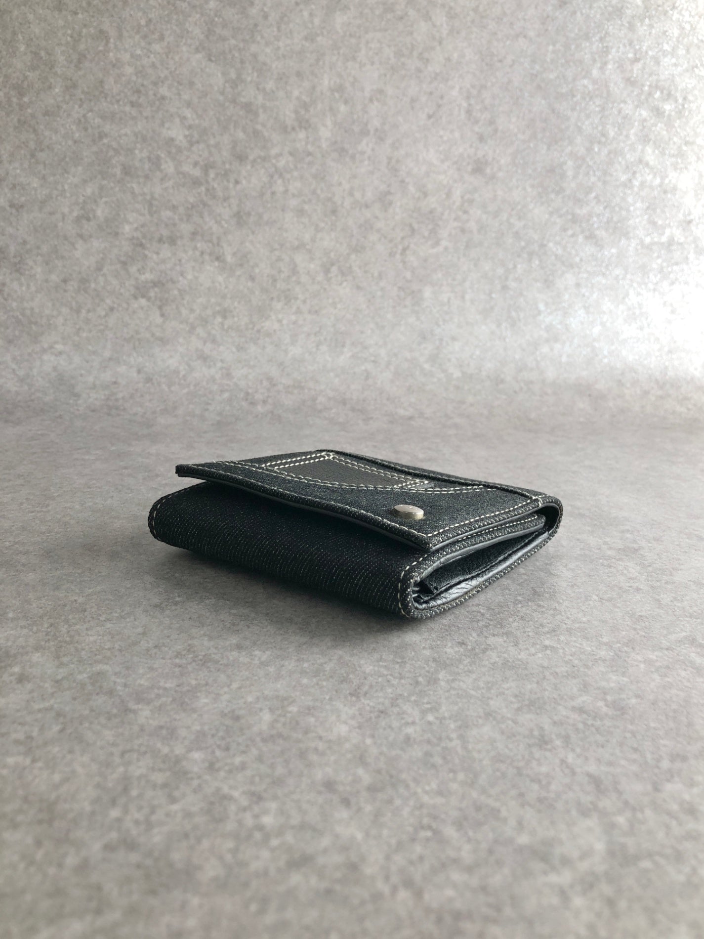 Christian Dior CD Logo Trifold Wallet Black Vintage 3wudpt