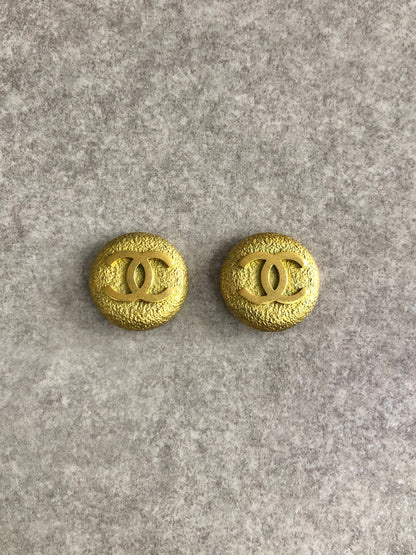 CHANEL Coco Mark Earrings Gold Vintage uuxf7n