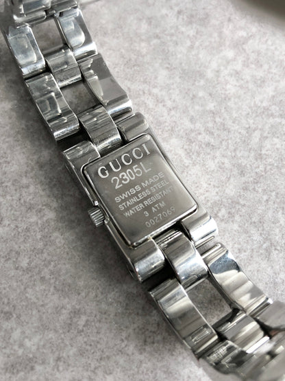 GUCCI Logo Quartz Watch Silver 2305L Vintage njz8b5