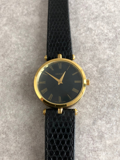 GUCCI Logo Watch Black×Gold Vintage 8bm2vw