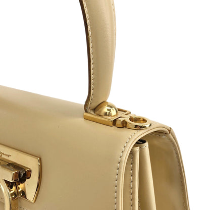 Salvatore Ferragamo Gancini Two-way Small Handbag Shoulder bag Beige Vintage xcu7ry
