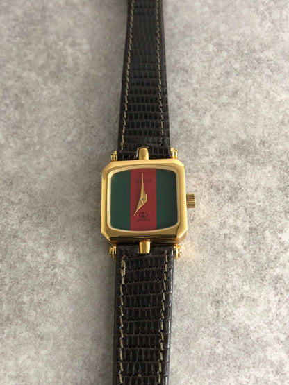GUCCI Sherry Line Watch Gold×Black Vintage tgjeem