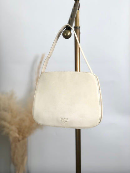 PRADA Logo Embossed Small Handbag Ivory Vintage e3ygvn