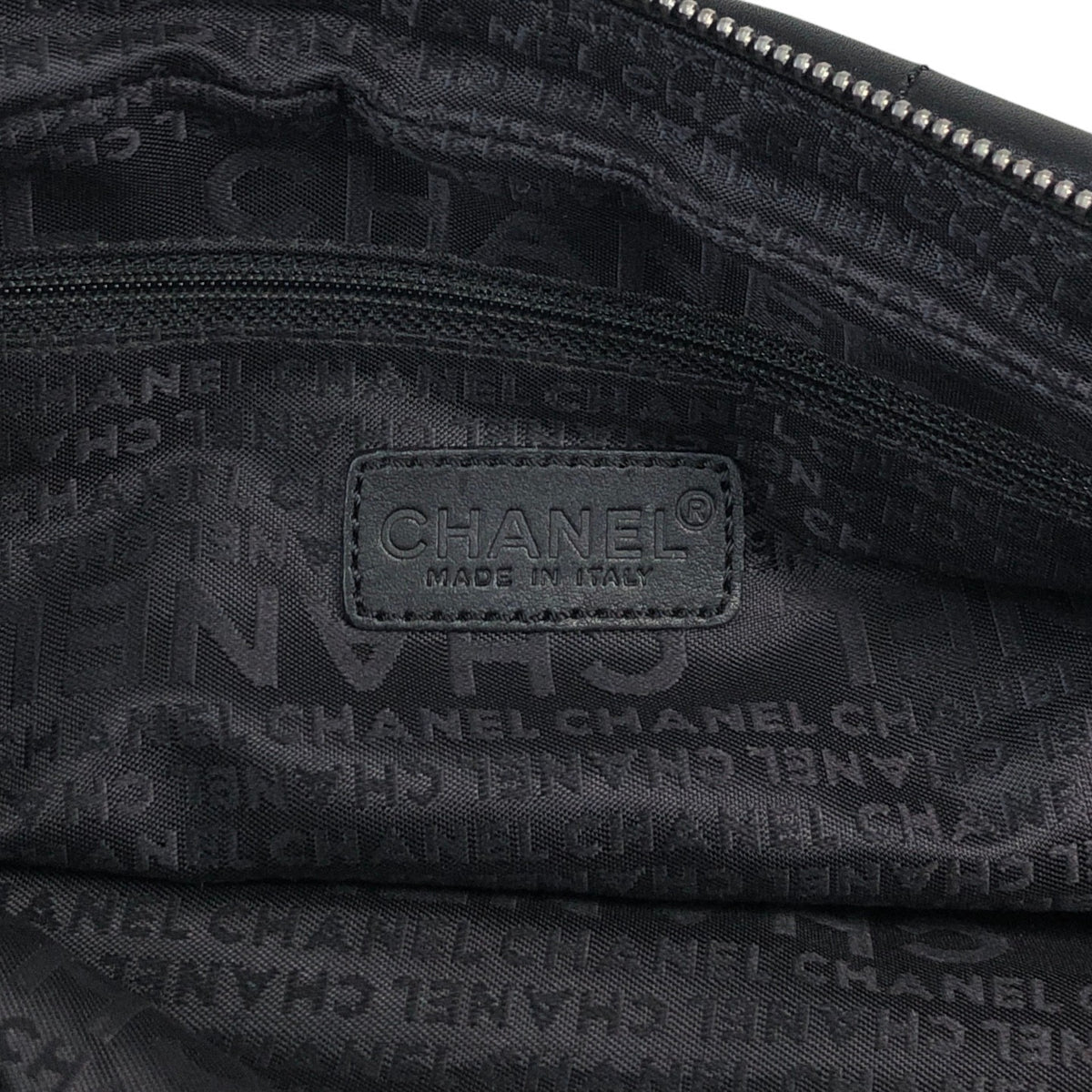 CHANEL Chocolate Bar Handbag Boston bag Black Vintage 6gabx8
