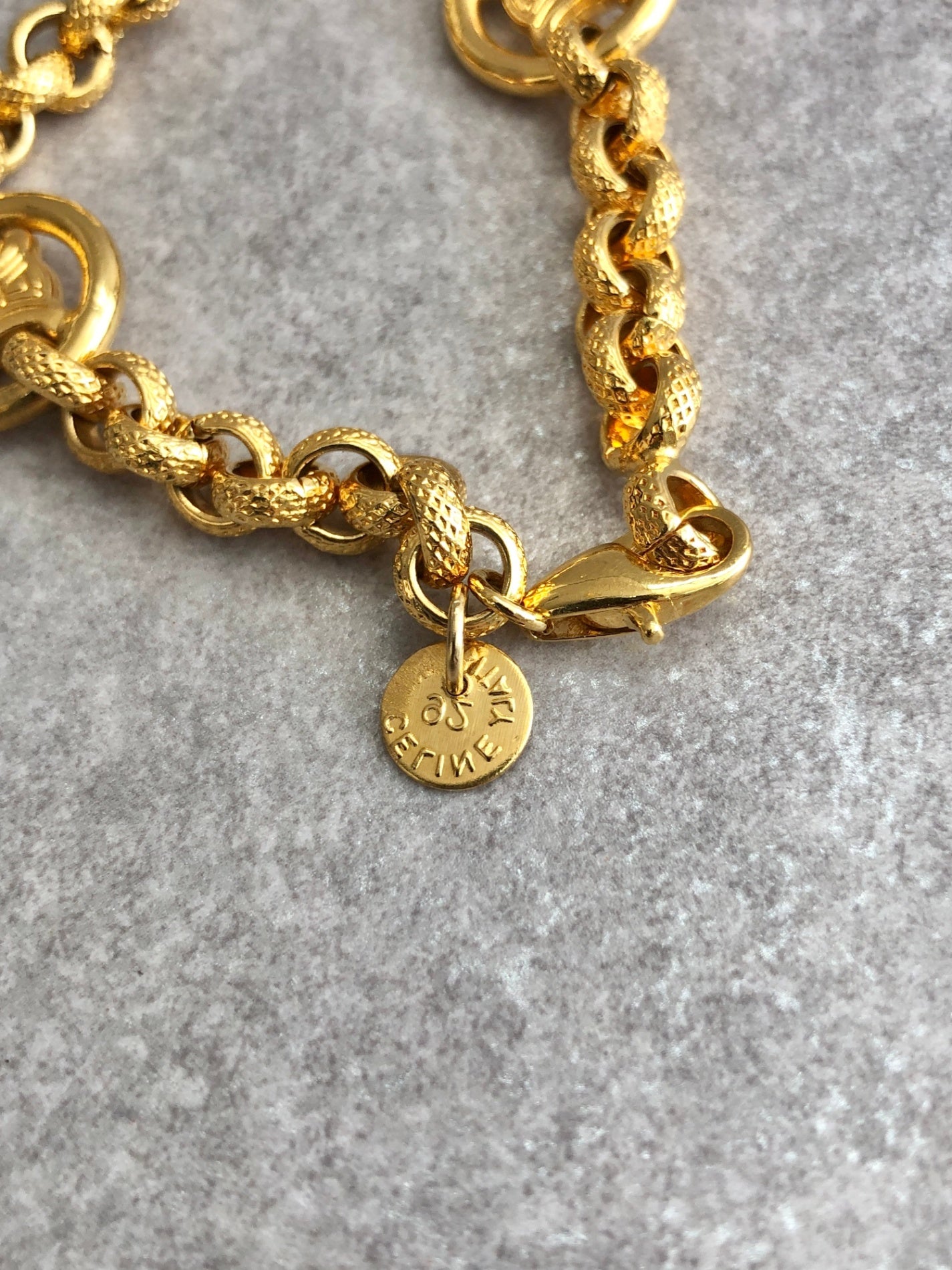 CELINE Blason Bracelet Gold Vintage fhi8d4