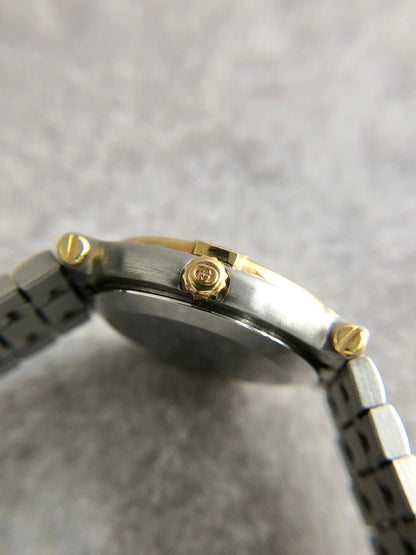GUCCI Logo Quartz Watch Silver×Gold 9000L Vintage nv7cwc