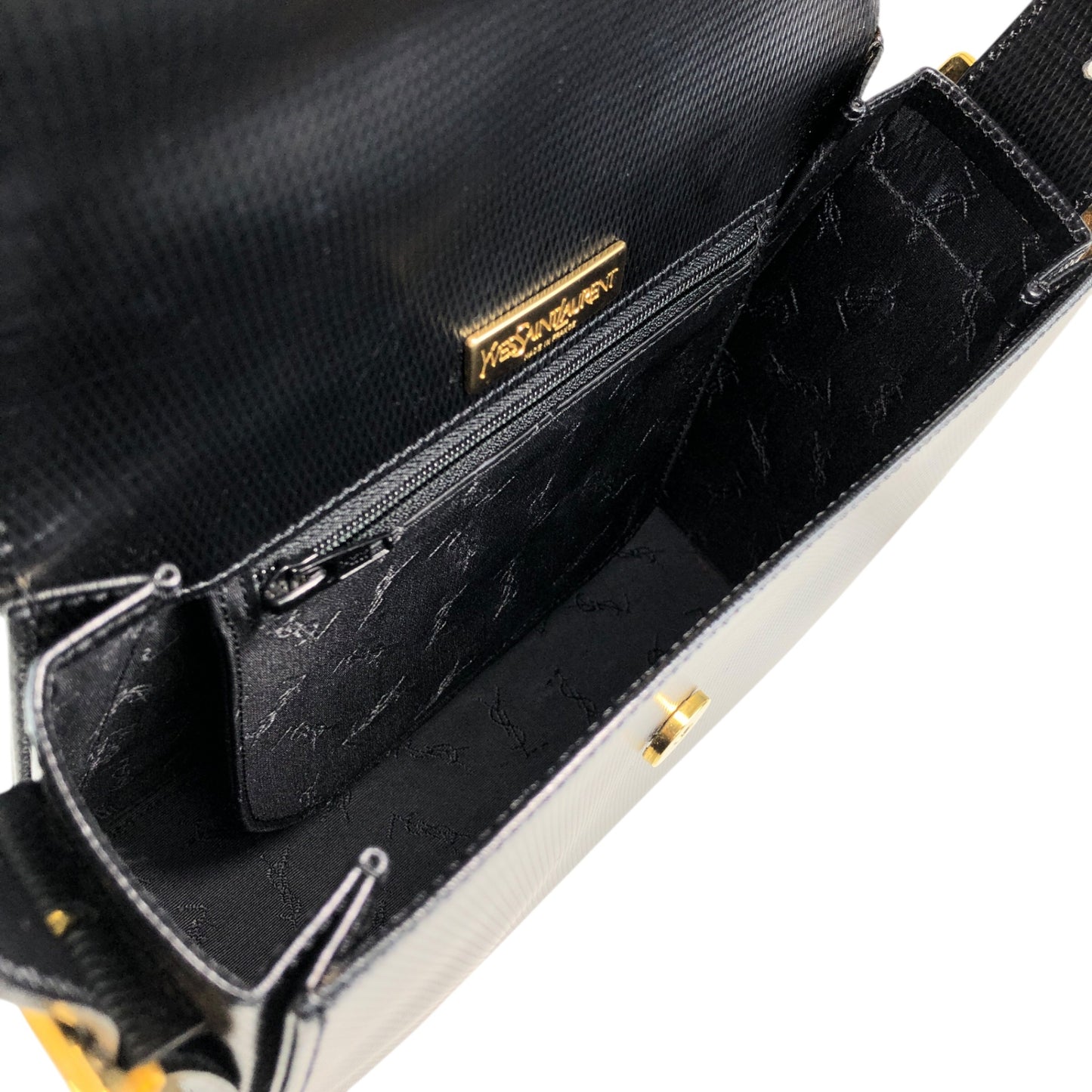 Yves Saint Laurent Logo Shoulder bag Black Vintage avbr5u