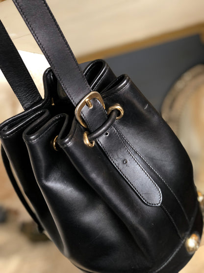 Salvatore Ferragamo 高跟鞋圖案鉚釘抽繩單肩包黑色復古舊款 updwpp
