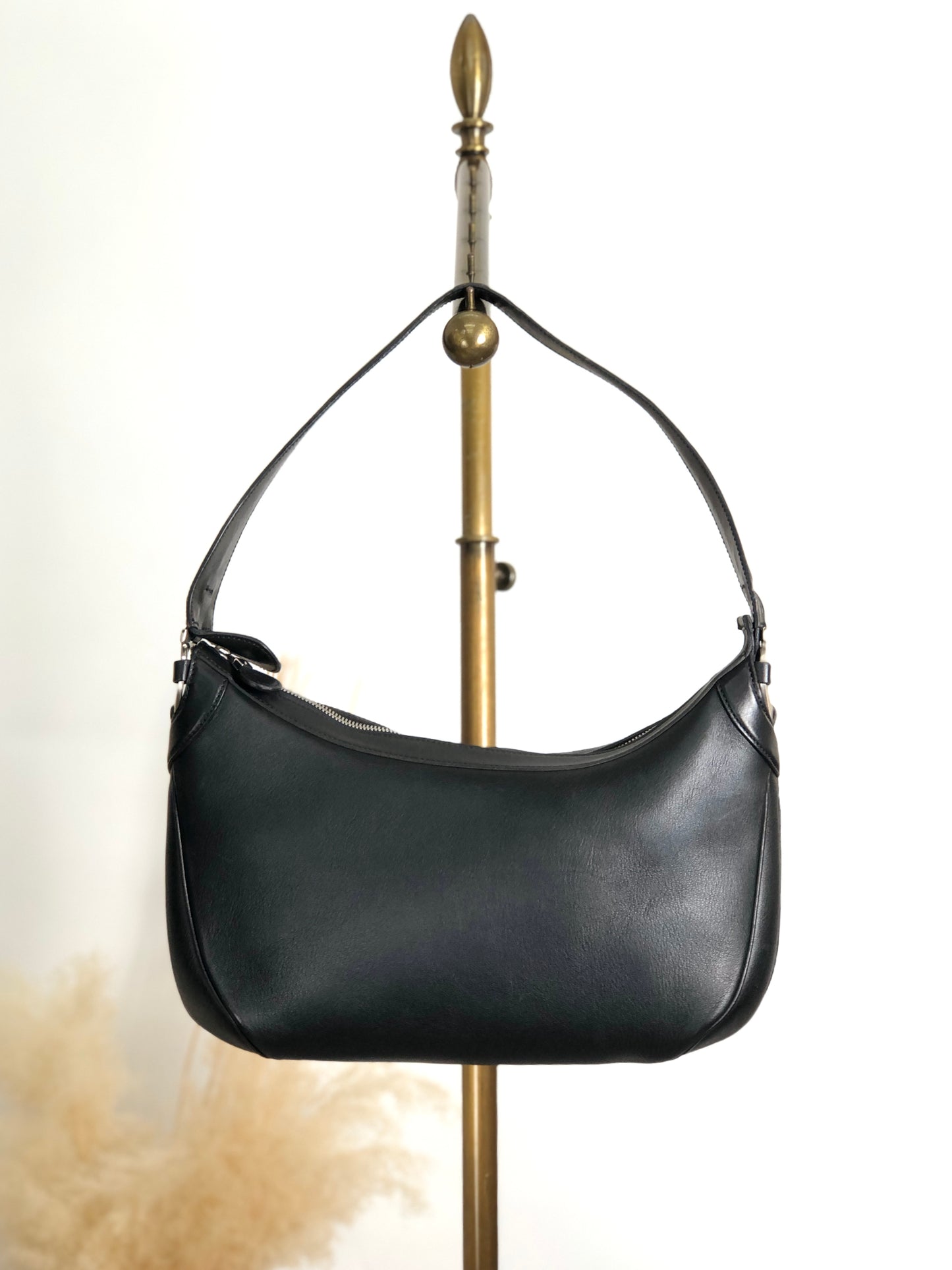 Salvatore Ferragamo Gancini Handbag Shoulder bag Black AF-21 4358 Vintage xn4ijj