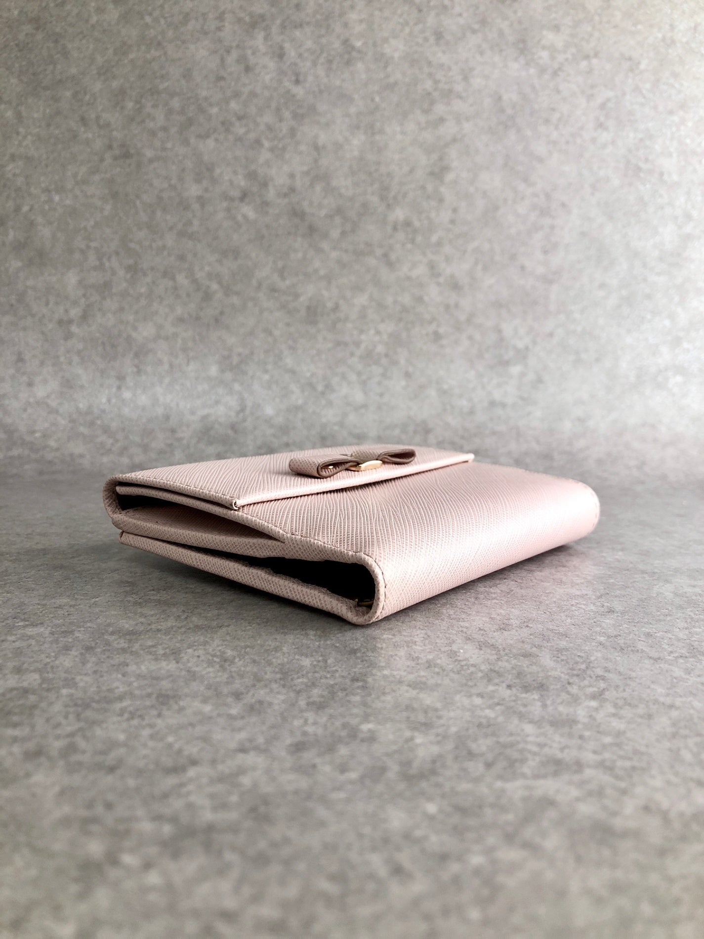 Salvatore Ferragamo Ribbon Motif Folded Wallet Pink Vintage 2yr6xk